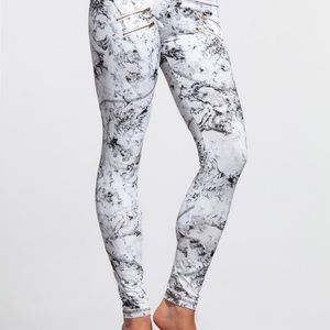 Varley Sophia full length tight in white marble XS